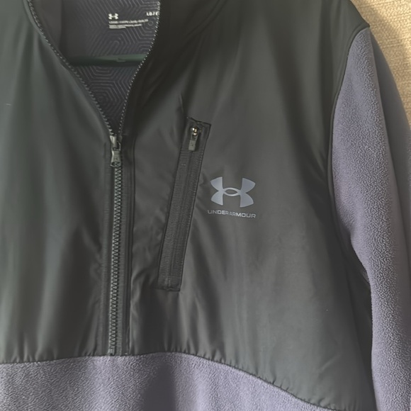 Under Armour 1/4 Zip Pullover Sweatshirt/Jacket - Picture 3 of 5